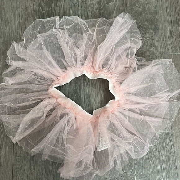 Girls pink bodysuit and tutu set. Danskin girls size 6x-7 - Picture 5 of 5